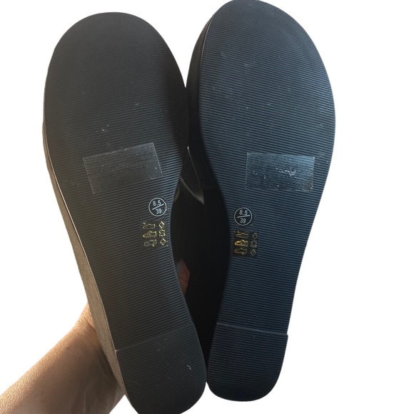 Genuine Leather Wedge Chinese Laundry - Picture 4 of 4